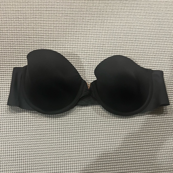 Victoria secret strapless bra - Picture 1 of 3
